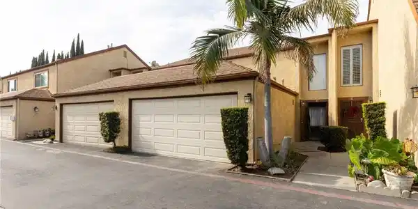 555 S Azusa