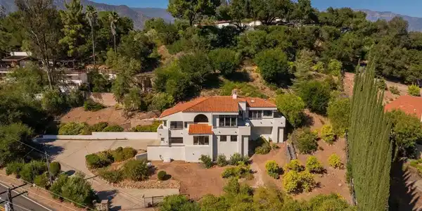 1008 Country Club Drive
