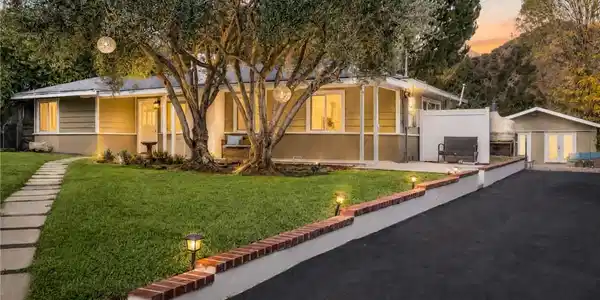 768 Ridgeside