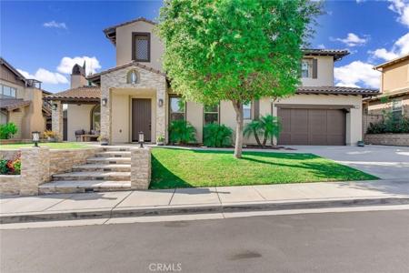 1127 Las Colinas Way