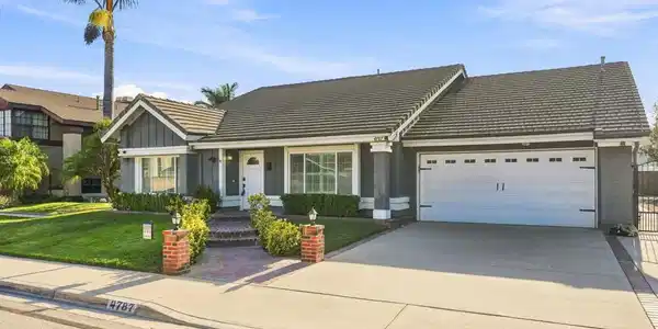 4787 N Buttercreek Road