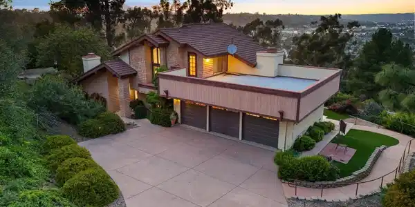 1586 Kimberly Woods Dr