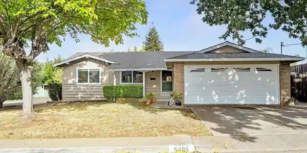 5485 Florida Dr