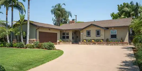 1302 Sierra View Drive