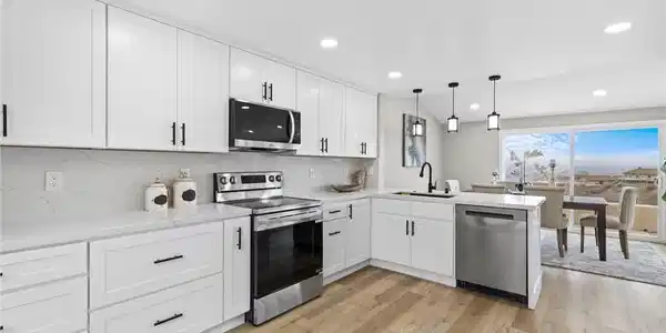 31002 Flying Cloud Drive