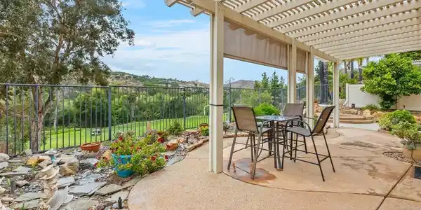 2357 Amber Oak Ln