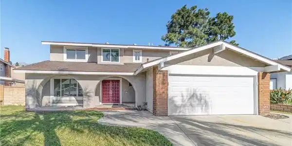 10672 Finch