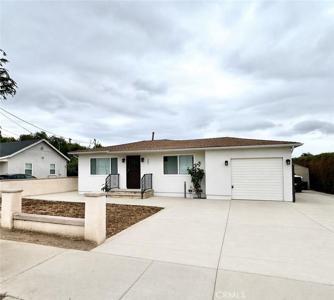 302 E Francis