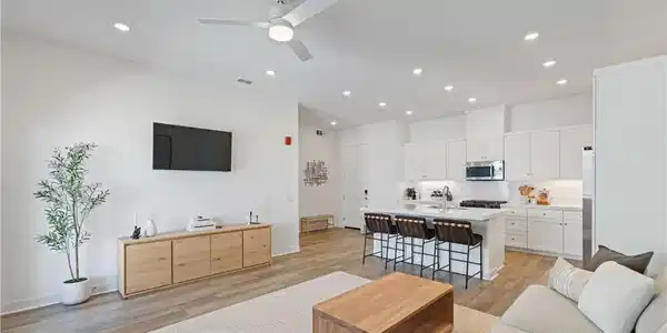 27227 Diamond Peak Lane