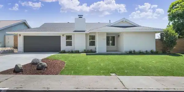13233 La Venta Dr