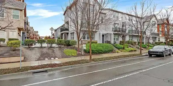 2239 Central Pkwy