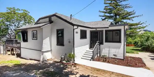 3280 Ohlone Way