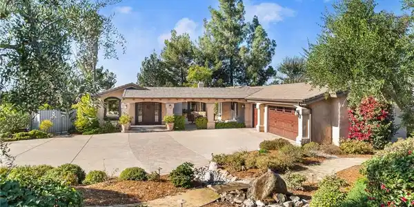 1632 Country Club Drive