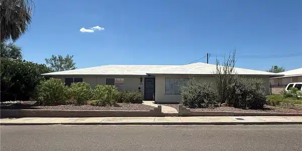 1611 Collins