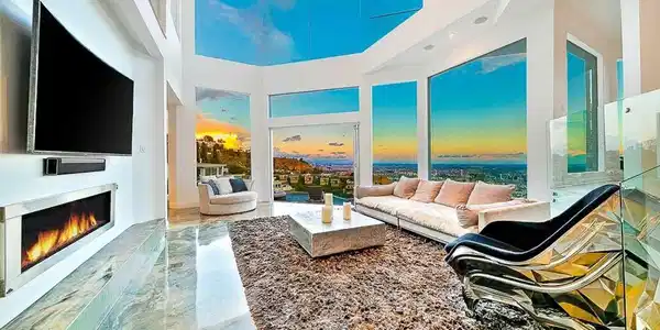 2183 Sunset Plaza Drive