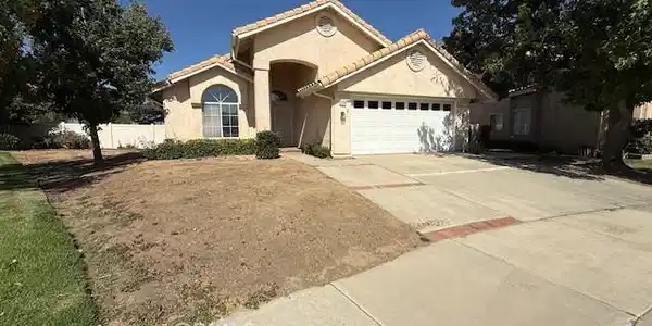 802 S Bay Hill