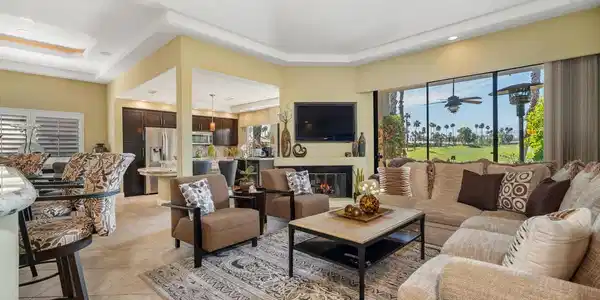 76075 Palm Valley Drive