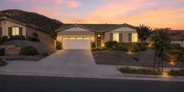 29689 Pathfinder Court