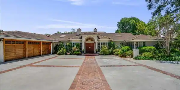 950 Hampton Road