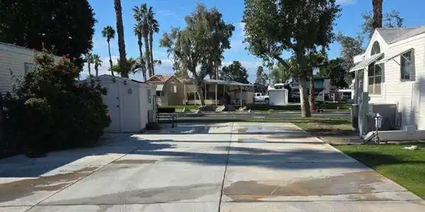 84136 Avenue 44