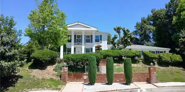 8184 Cielo Vista Drive