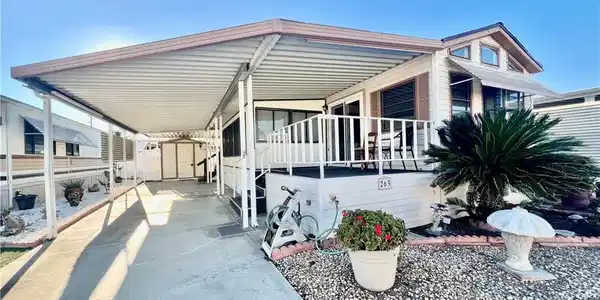 1295 S Cawston