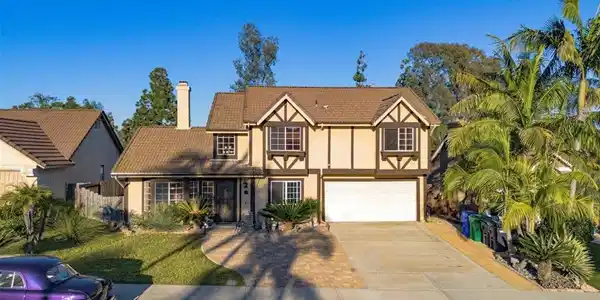 1433 Grey Oaks Court