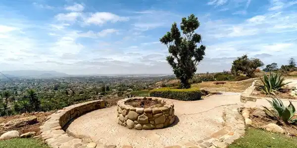 55 Santa Cruz Way
