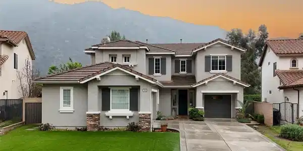 20 Moonridge Court