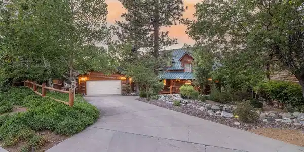 42668 Timberline Trail