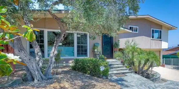 5128 Bixel Dr