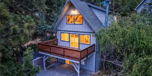 1106 Grass Valley Rd