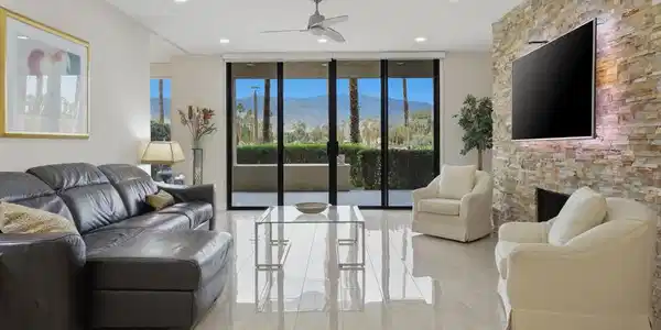 910 Island Drive