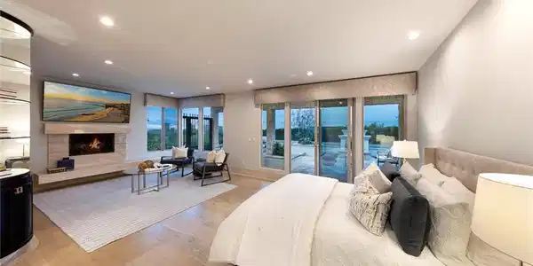9 Saint Tropez