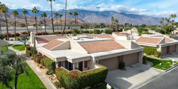 35801 Paseo Circulo W