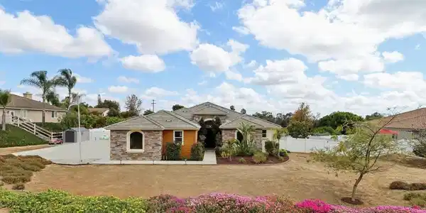1827 Marita Ln