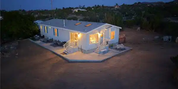 1330 Tamarack