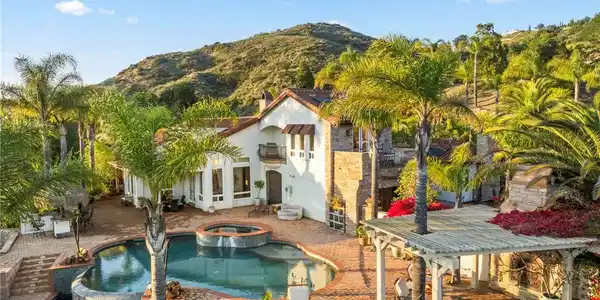 44915 Palladian Court