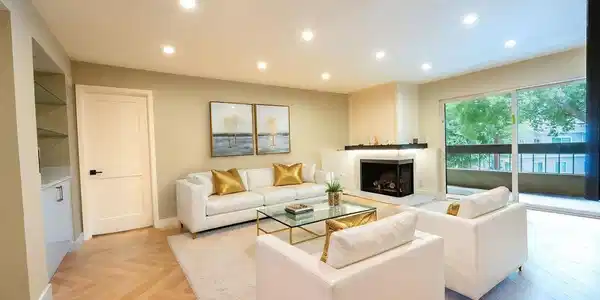 2121 Scott Road