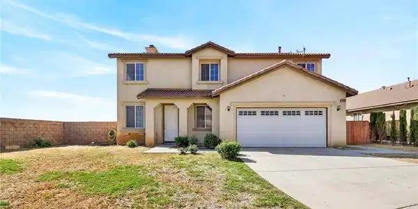 13689 Buena Vista