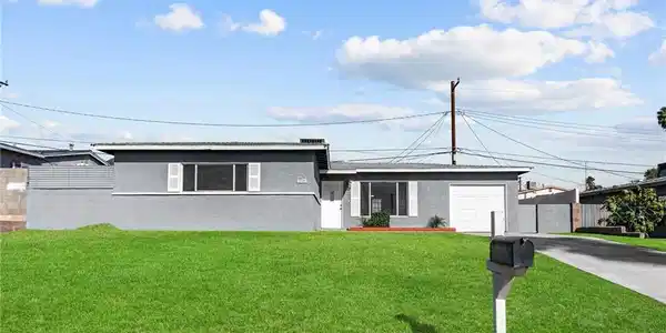5549 Elm Avenue