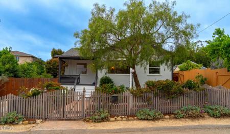 11 Portola Lane