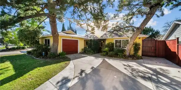 7819 Encino