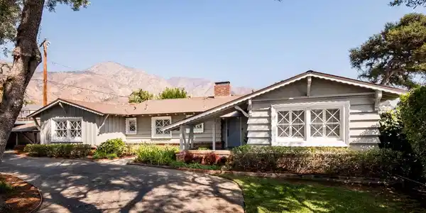 1640 N Altadena Drive