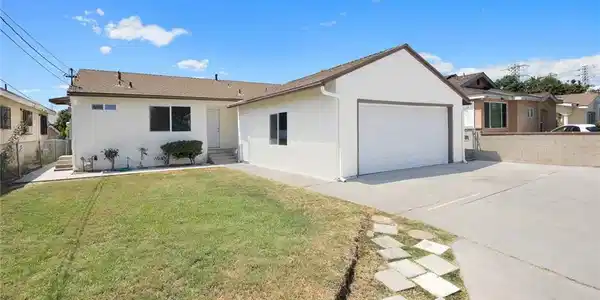 2507 Angelus Avenue