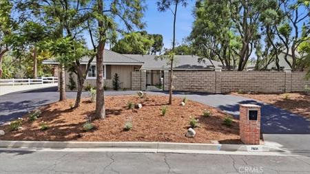 7831 Live Oak Drive
