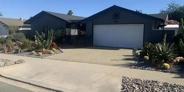 1637 Oak Hill