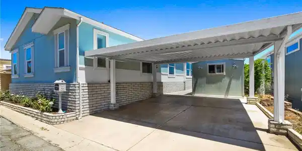 2550 Pacific Coast