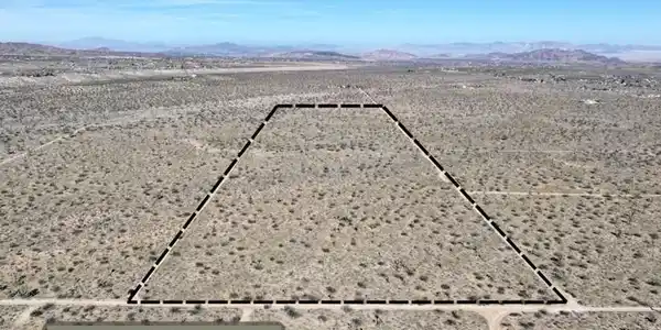 40 AC La Brisa Drive