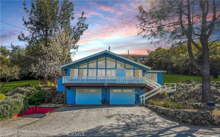 9781 Fairway Drive